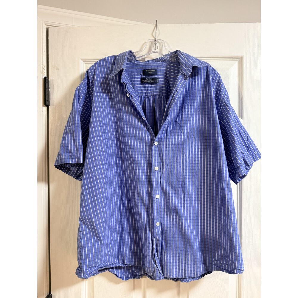 Mens Size XL Dockers Blue Striped Short Sleeve Button Down Shirt